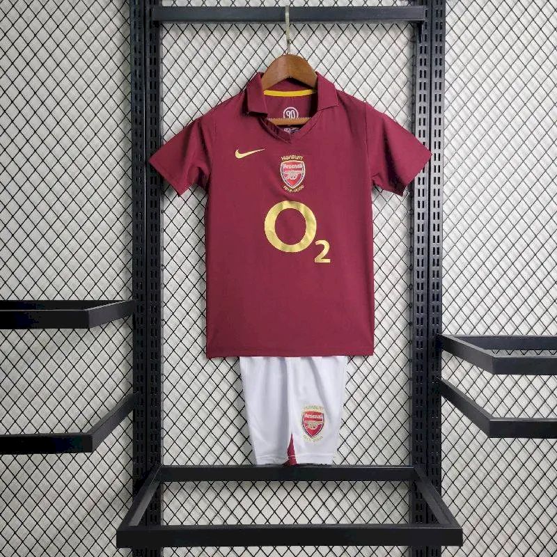 Retro Arsenal 2005/06 Home Kids Kit