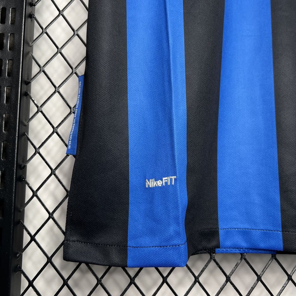 Camisa retrô da Inter de Milão 2009/10