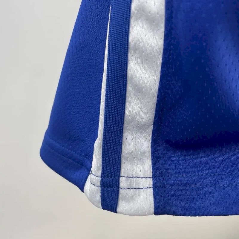 Camisa azul do time juvenil Stephen Curry