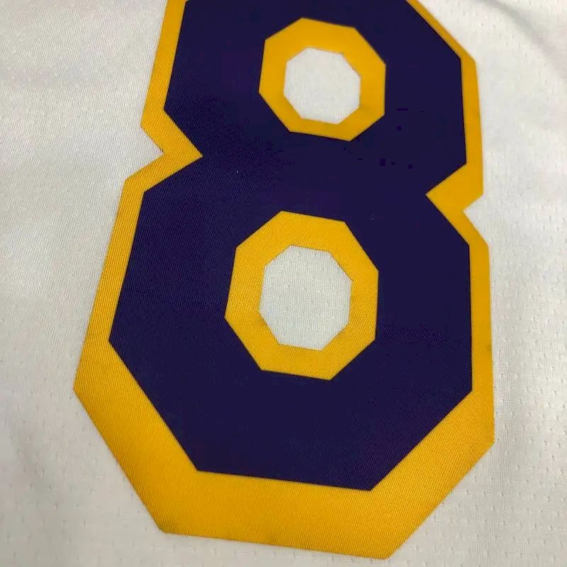 Camisa Kobe Bryant Masculina Branca Versão Jogador – Edição Clássica Retro