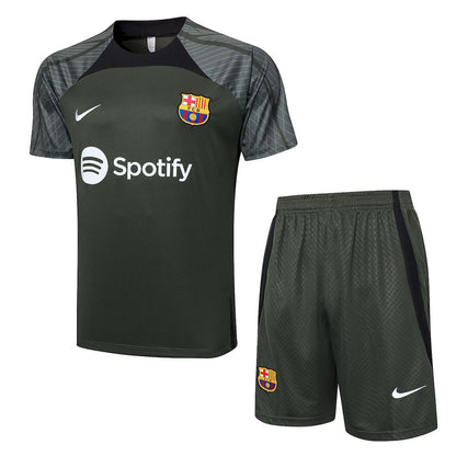 Camisa de treino adulto Barcelona 2023/24 + short 815