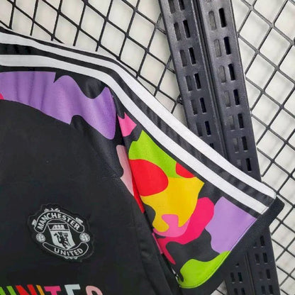 Camisa de treino pré-jogo do Manchester United 2024/25