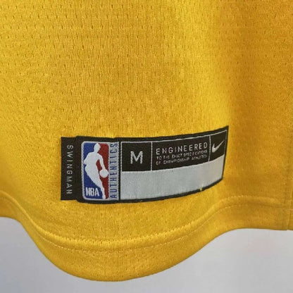 Camisa amarela do time juvenil Kobe Bryant