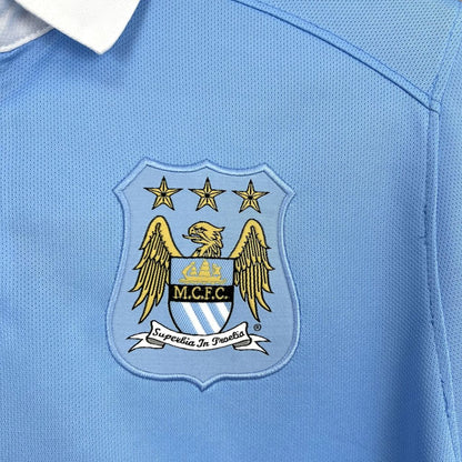 Camisa retrô titular do Manchester City 2015/16