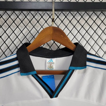 Camisa retrô reserva do Newcastle United 1999/2000