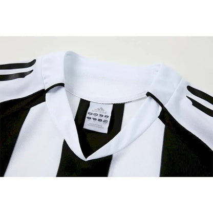 Camisa retrô do Newcastle United 2004/06