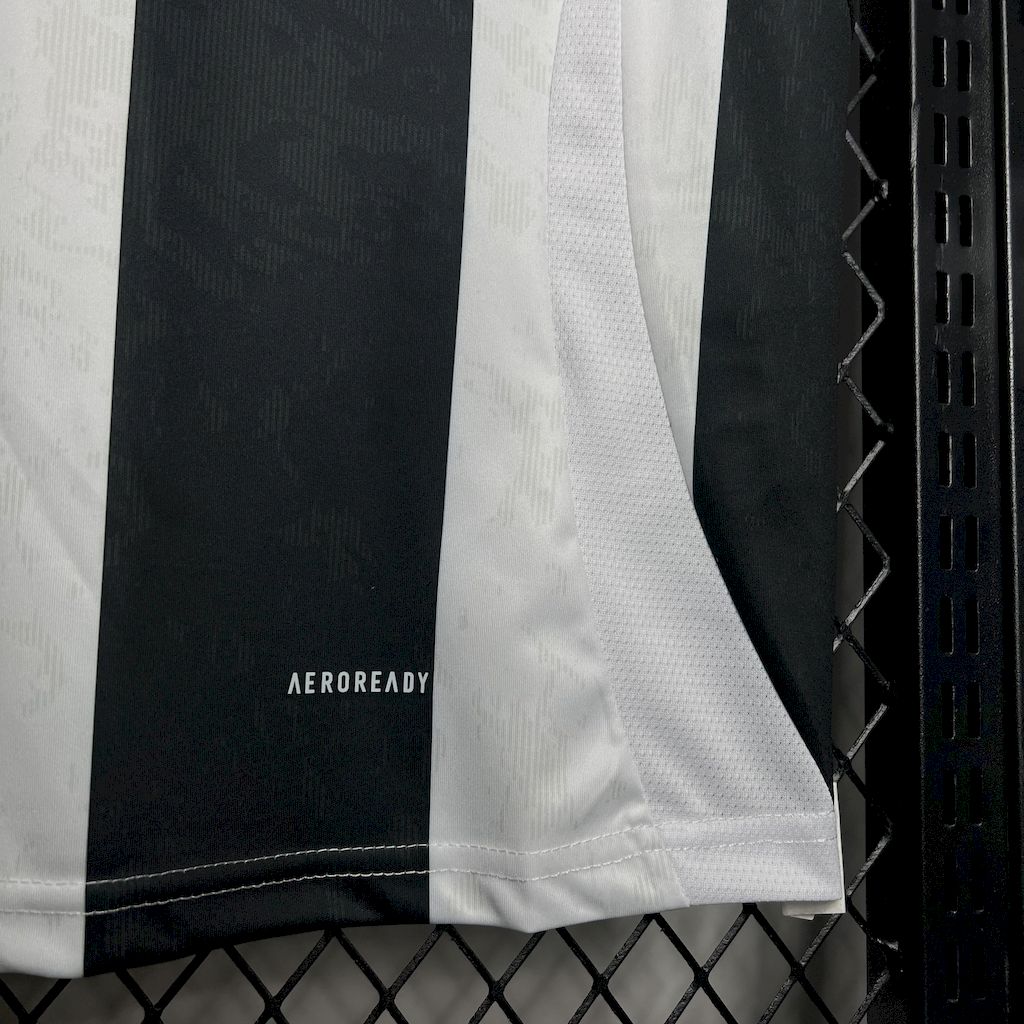 Juventus 2024/25 Home Jersey
