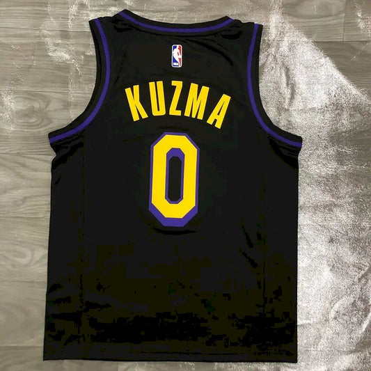 Camisa Masculina Kyle Kuzma 2020-21 Preta Swingman Versão Jogador – Noche Latina