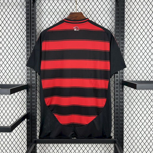 Camisa titular do Flamengo 2025/26