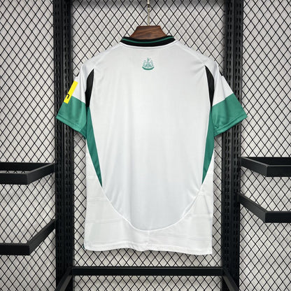 Terceira camisa do Newcastle United 2024/25