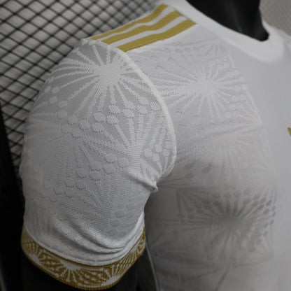Camisa de jogador branca edição especial da temporada 2025/26 do México