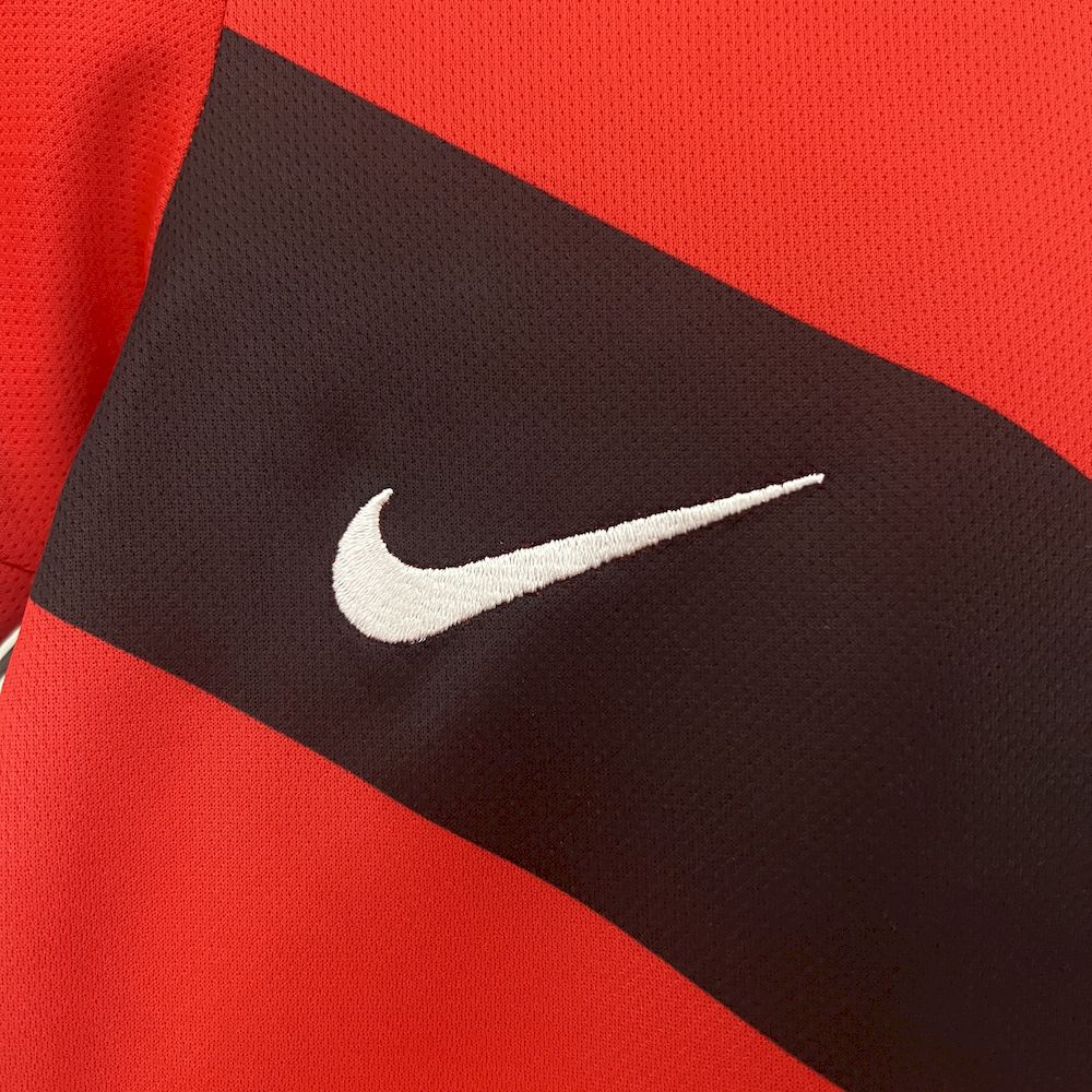 Manchester United 2009/10 Home Kids Retro Jersey And Shorts