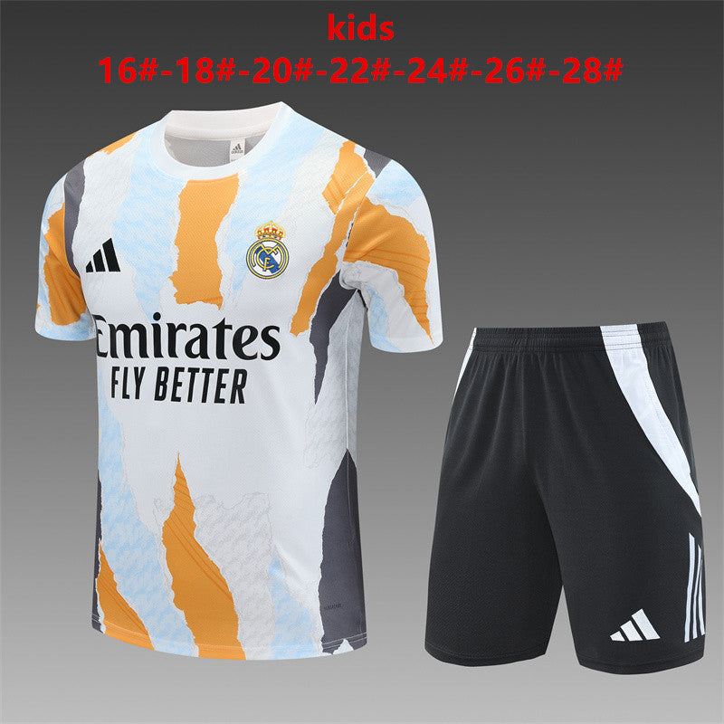 Camisa e short infantil de treino do Real Madrid 2024/25 14001
