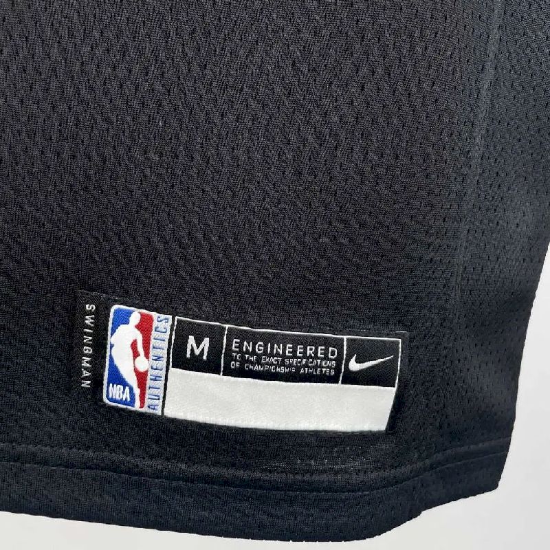 Camisa preta do time juvenil Michael Jordan