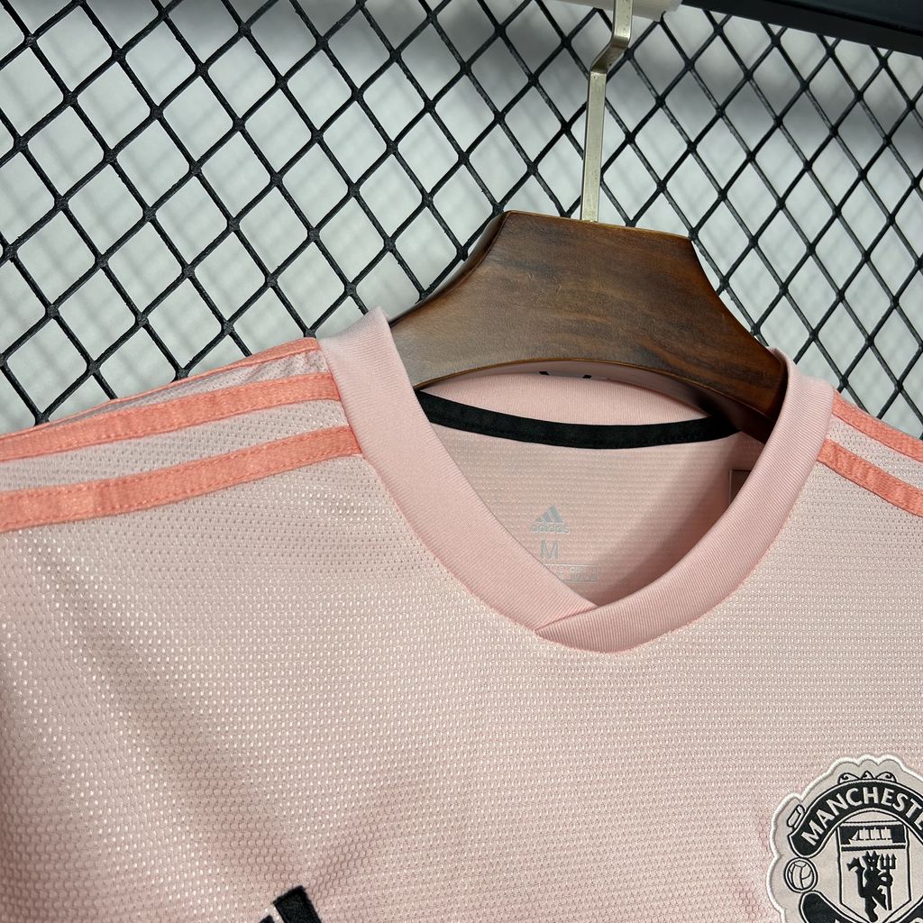 Camisa retrô reserva do Manchester United 2018/19