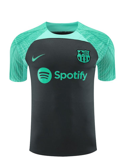 Camisa de treino adulto Barcelona 2023/24 + short 418