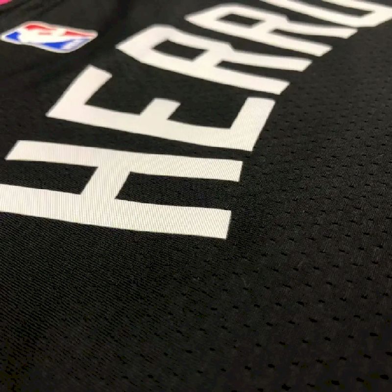 Camisa Tyler Herro Preta Masculina Versão Jogador