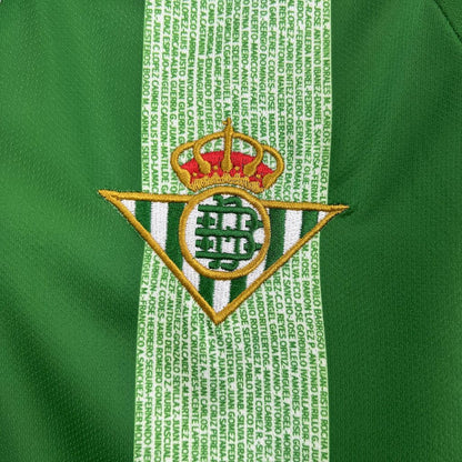 Camisa retrô dourada da Copa do Rei do Real Betis 2011/12