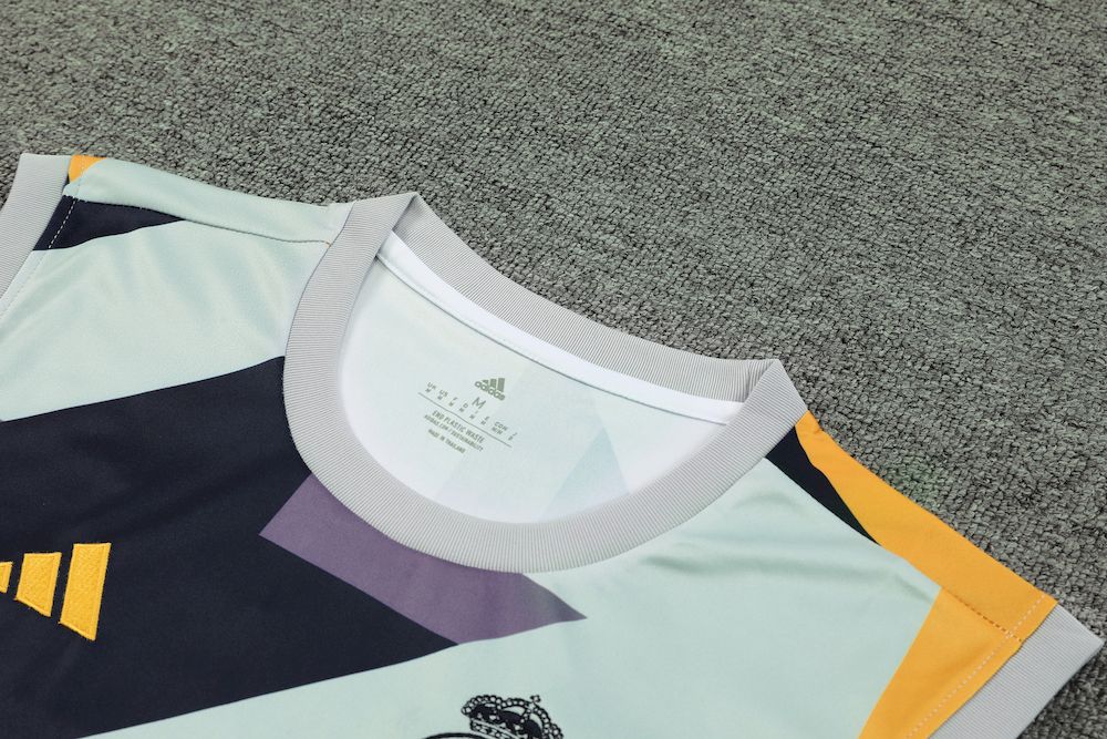 Camiseta regata e short adulto Real Madrid 2023/24 418