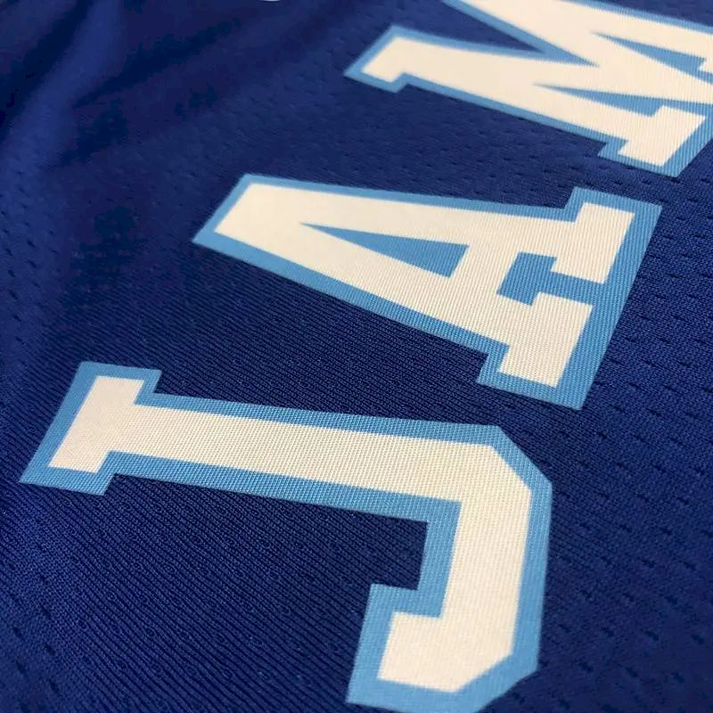 Camisa LeBron James Royal Retro Classics 2020-21 Swingman Player Version Masculina – Edição Clássica