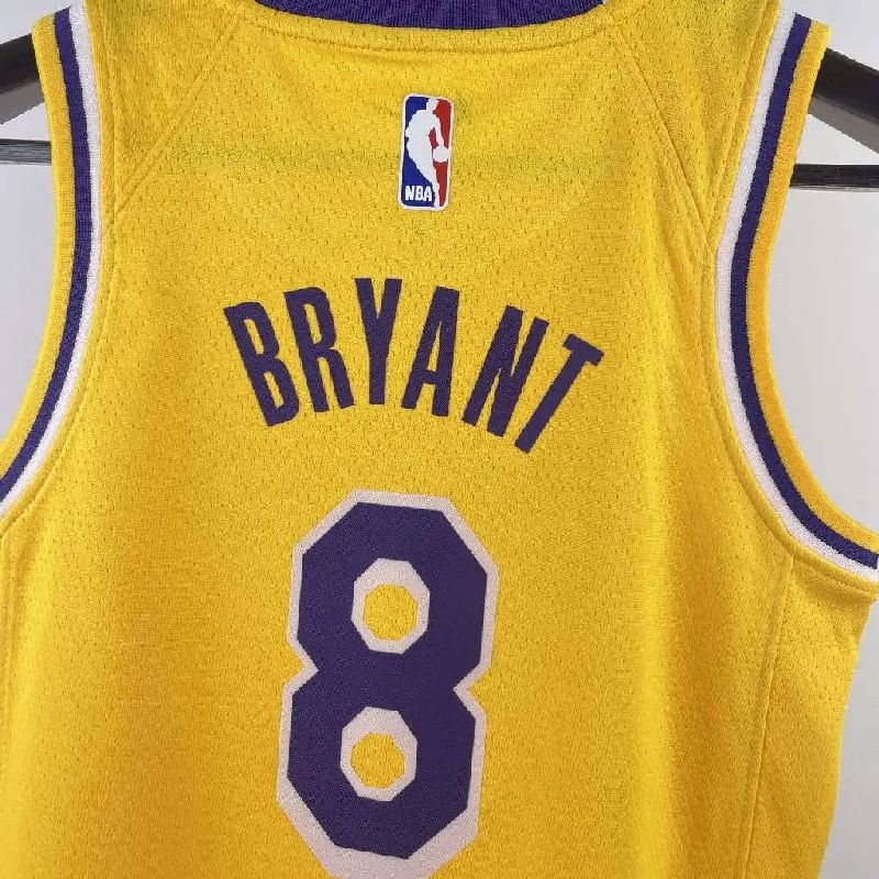 Camisa amarela do time juvenil Kobe Bryant