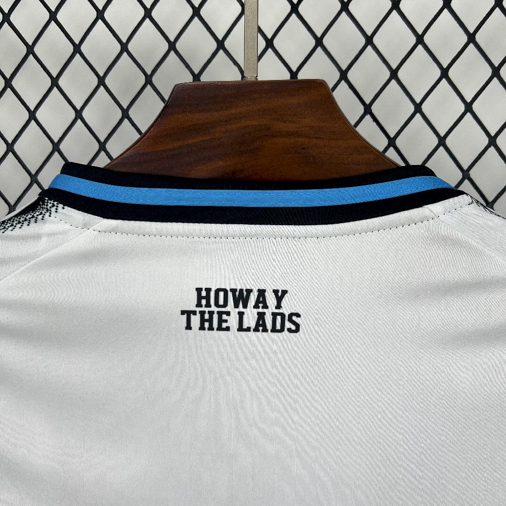 Men's Newcastle United 2025/26 Home Long Sleeves Jersey