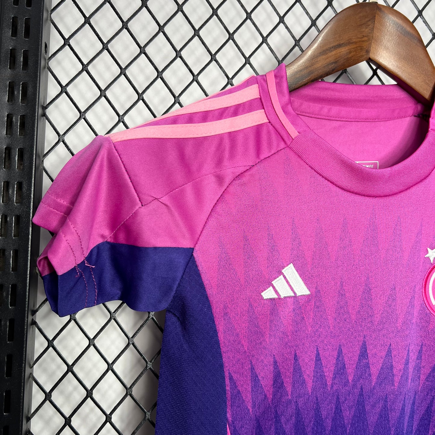 Kit reserva infantil da Alemanha para a Eurocopa 2024/25