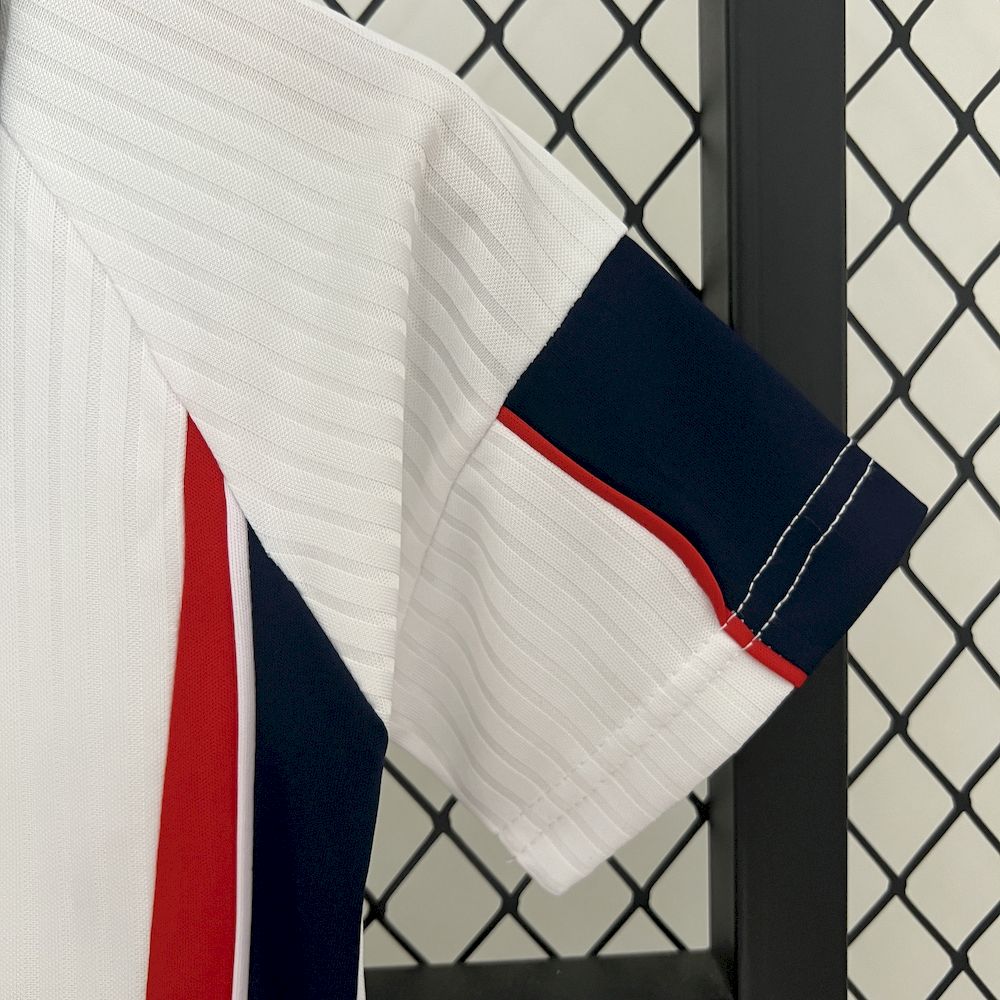 Camisa e shorts retrô infantil da Inglaterra 1998