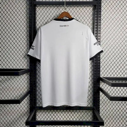 Camisa pré-jogo do River Plate 2023/24