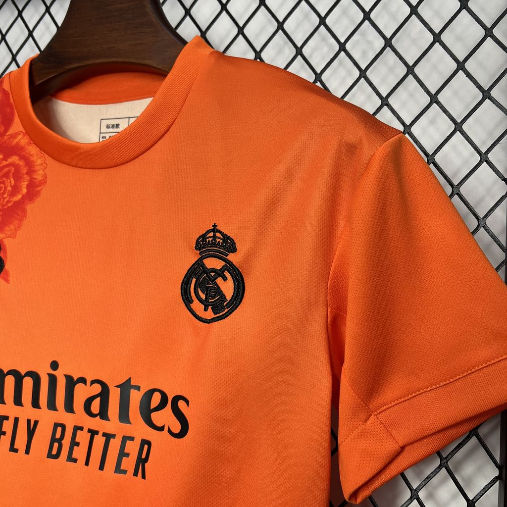 Real Madrid 2024/25 Y 3 Rose Edição Especial Kit Infantil 3