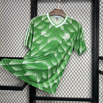 Camisa reserva retrô da Alemanha de 1990