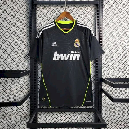 Camisa retrô reserva do Real Madrid 2010/11