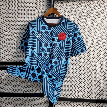 Camisa de treino pré-jogo da Dinamarca 2023/24