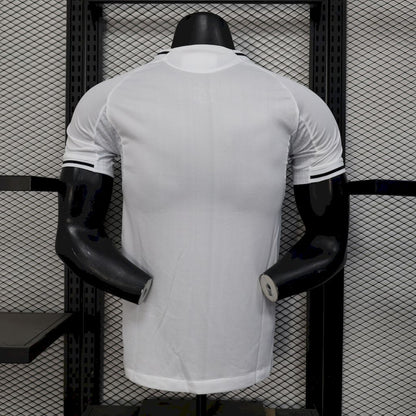 Camisa Newcastle United 2025/26 Home Versão Jogador