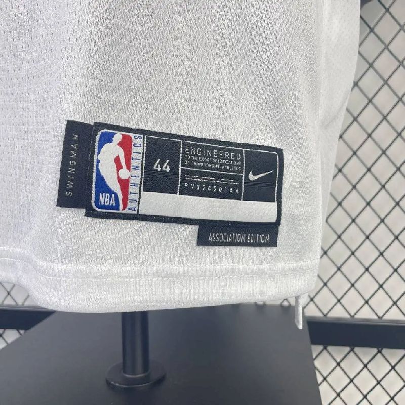 Camisa branca masculina Kristaps Porzingis Team