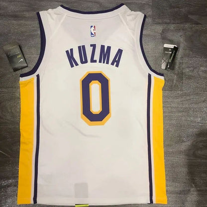 Camisa Kyle Kuzma Masculina Branca Versão Jogador – Edição Clássica Retro
