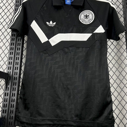 Camisa reserva retrô da Alemanha 1988/90