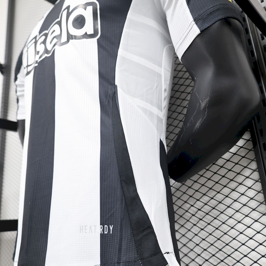 Men's Newcastle United 2024/25 Home Jersey Player Version