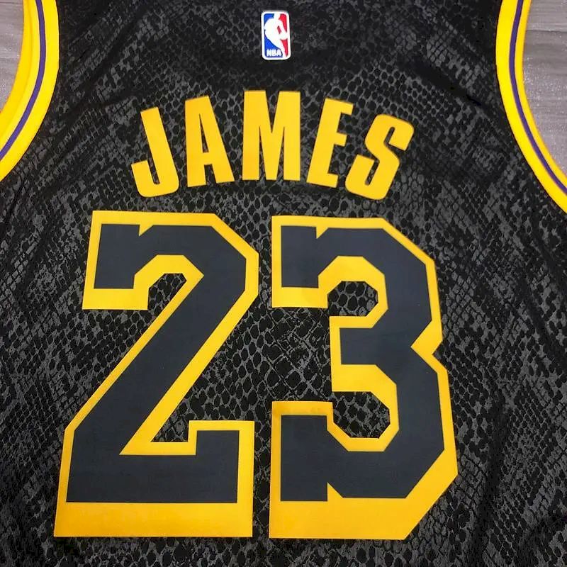 Camisa LeBron James Black Mamba versão masculina de jogador