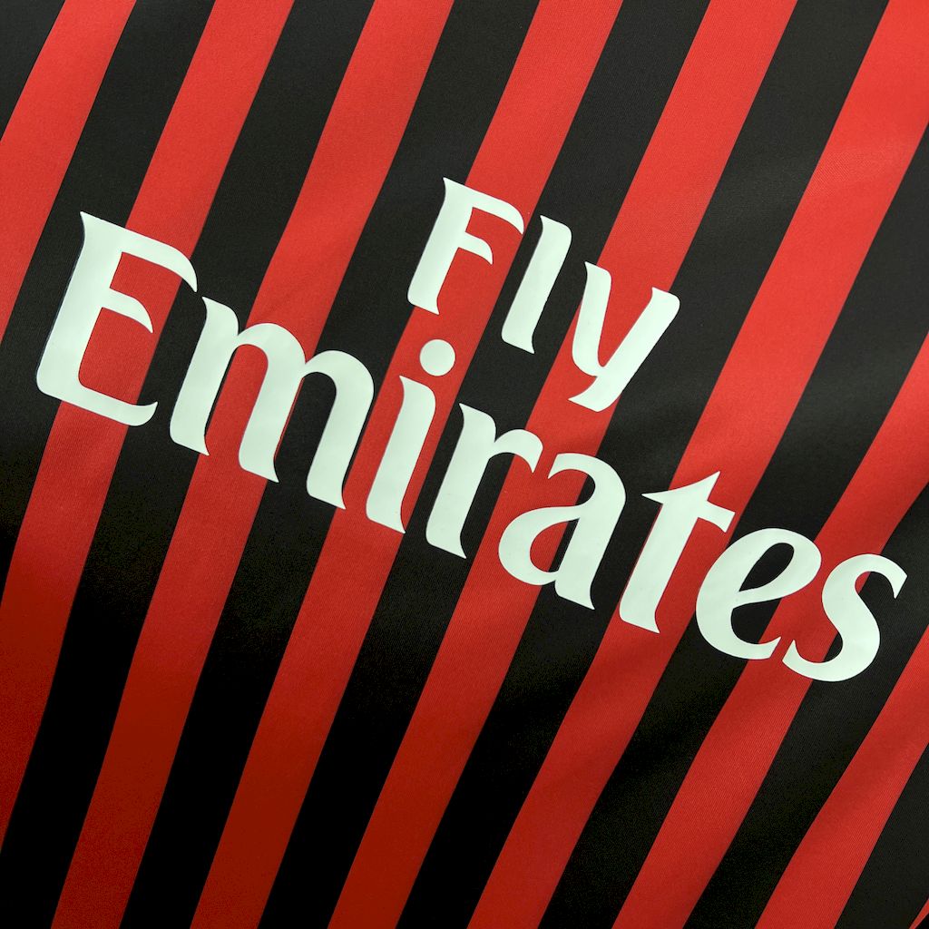 Camisa retrô do AC Milan 2011/12