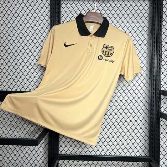 Camisa de treino pré-jogo do Barcelona 2024/25