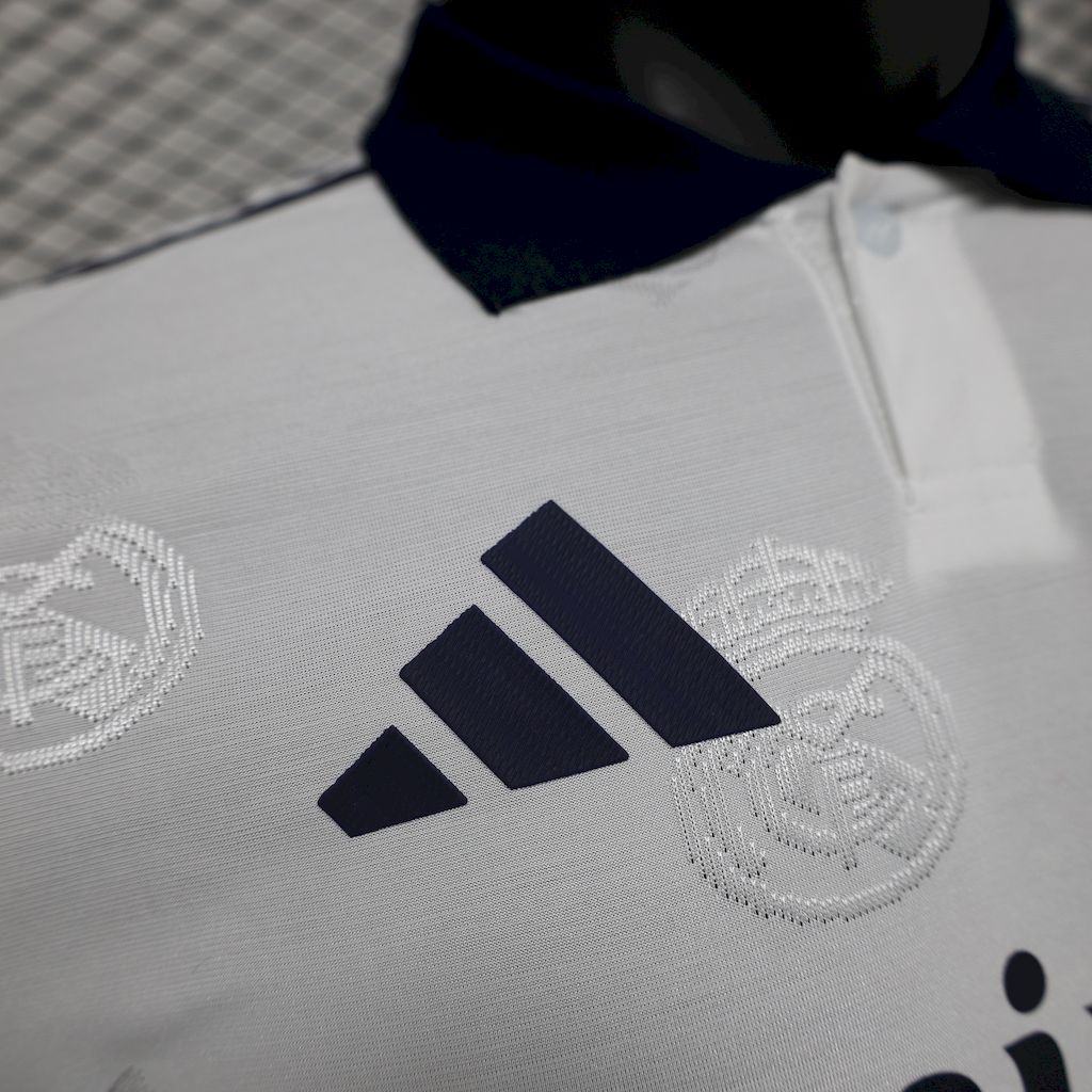 Camisa Real Madrid 2025/26 Edição Especial Branca Versão Jogador