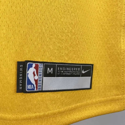 Camisa amarela do time juvenil LeBron James