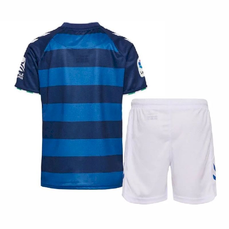 Kit reserva infantil do Real Betis 2022/23