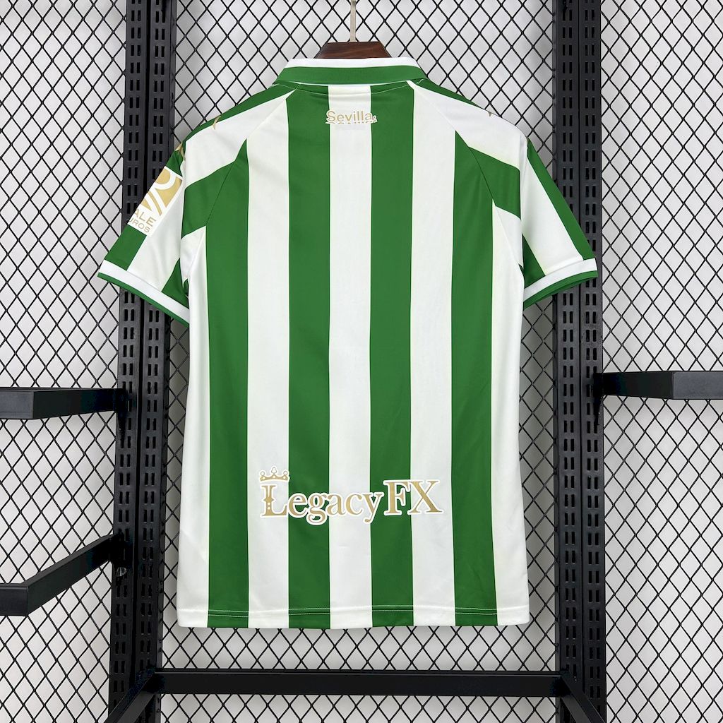 Camisa retrô dourada da Copa do Rei do Real Betis 2011/12