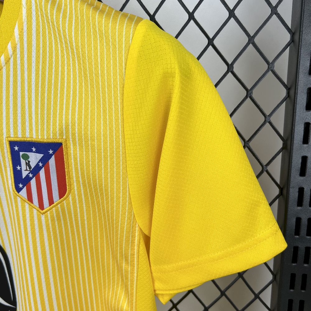 Atlético Madrid 2025/26 Yellow Goalkeeper Kids Kit