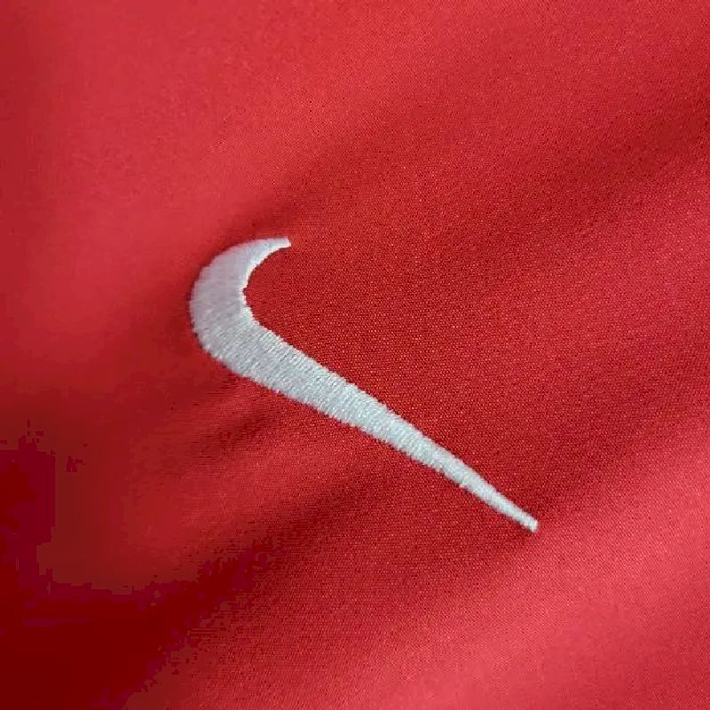 Camisa retrô de manga comprida do Manchester United 2002/04