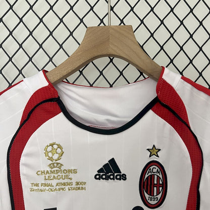 Camisa e shorts retrô infantil AC Milan 2006/07