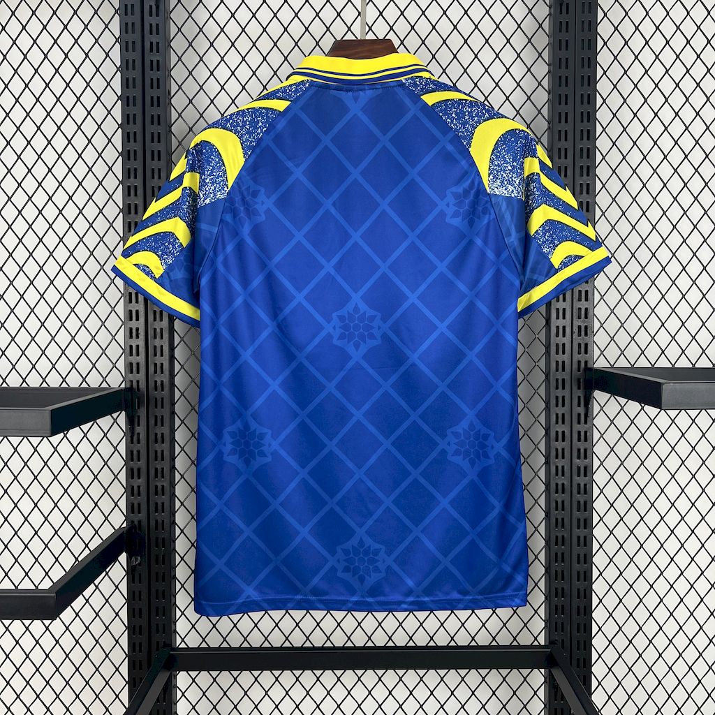 Terceira camisa retrô do Parma Calcio 1995/97