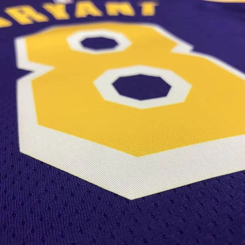 Camisa masculina Kobe Bryant 2020-21 roxa Swingman versão jogador – Edição Statement